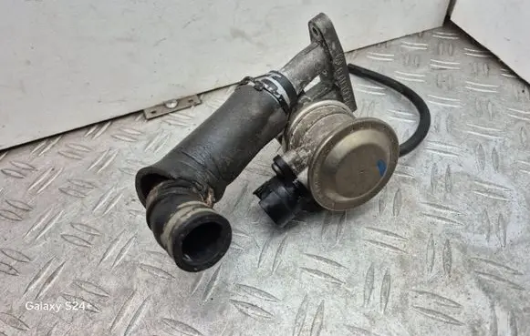 Porsche Cayenne (9PA) EGR valve 022131119B 022131101A 72293803