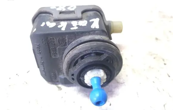 Nissan Qashqai Headlight level adjustment motor 7700420737