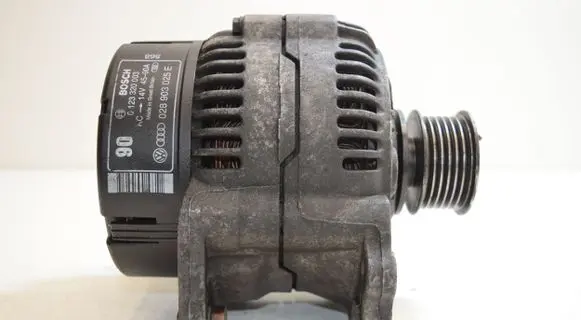 Audi A6 S6 C4 4A Generator/alternator 028903025E