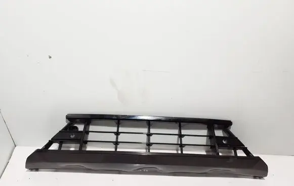 Volvo XC60 Front bumper lower grill 32234959