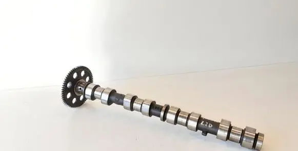 Toyota Avensis T250 Camshaft 