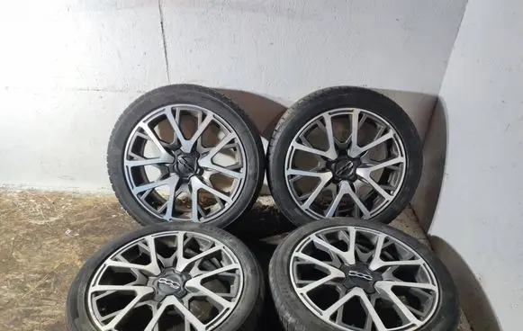 R18 alloy rim