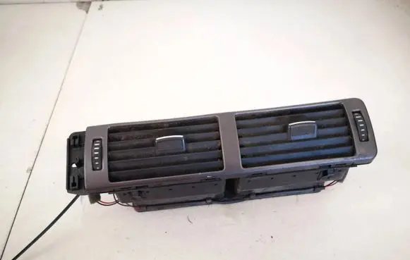 Audi A6 S6 C5 4B Dash center air vent grill 4b1820951