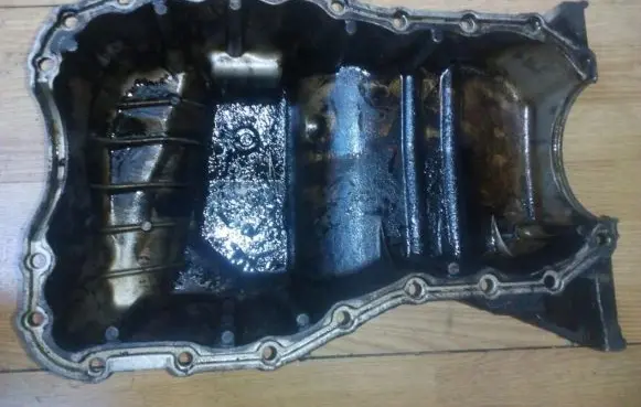 Renault Megane I Oil sump 7700273456