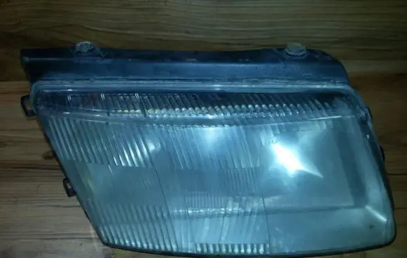 Volkswagen PASSAT B5 Headlight/headlamp 14742600