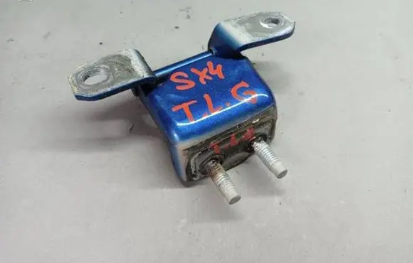 Suzuki SX4 S-Cross Rear door lower hinge