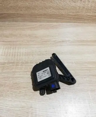 Renault Espace III Air flap motor/actuator 0132801110