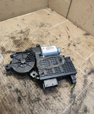 Citroen C4 I Picasso Front door window regulator motor 9654087580 400962C