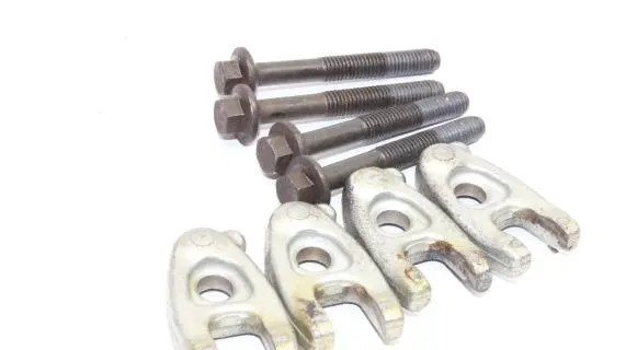 Mercedes-Benz A W176 Fuel Injector clamp holder