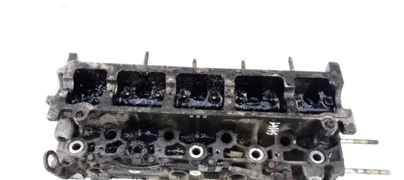Peugeot 307 Engine head 