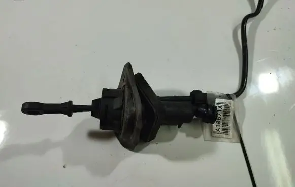 Ford Mondeo Mk III Clutch master cylinder 