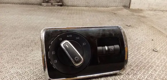 Skoda Superb B6 (3T) Light switch 3T0941431B