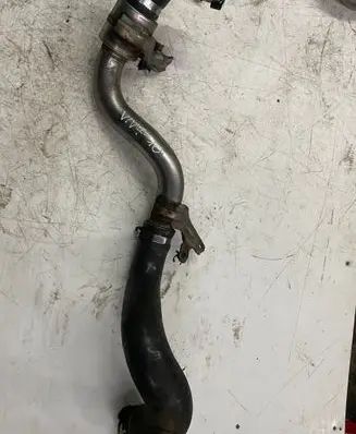 Intercooler hose/pipe