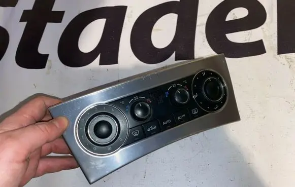 Mercedes-Benz CLK A209 C209 Climate control unit A2038303085 2038303085
