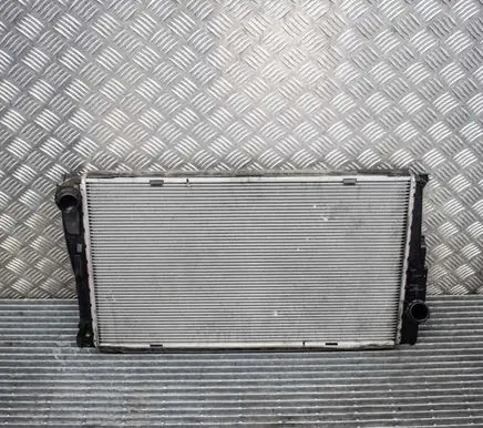 BMW Z4 E89 Coolant radiator 7558480