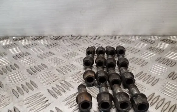 Audi A1 Nuts/bolts 