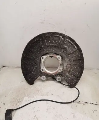 Mercedes-Benz C AMG W205 Rear wheel hub A2054230320