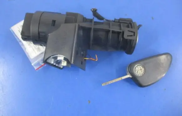 Alfa Romeo 147 Ignition lock