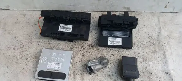 Mercedes-Benz C W203 Engine control unit/module A1111533479 5WK90419