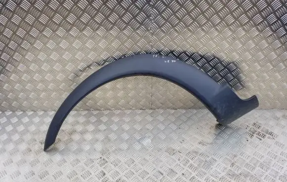 Volvo XC70 Front arch trim 30678043