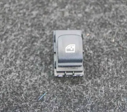 BMW 5 G30 G31 Electric window control switch 9327031