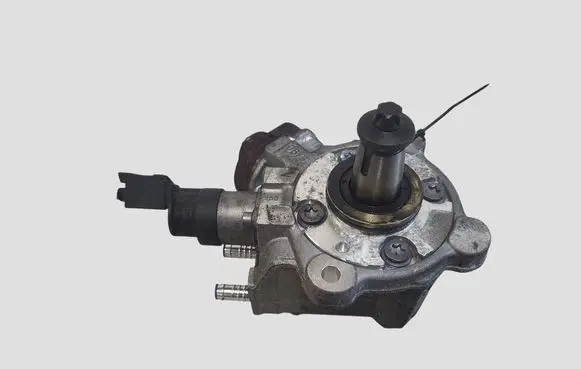 BMW 3 E90 E91 Fuel injection high pressure pump 0445010506 779787411