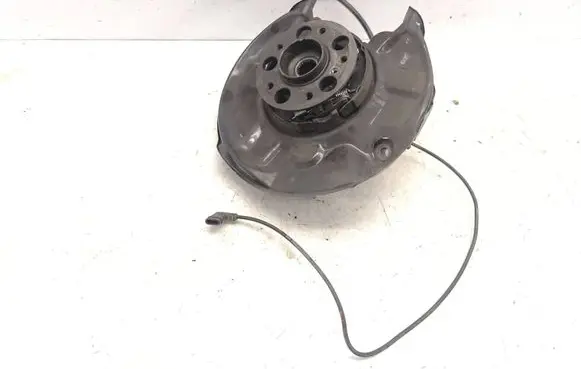 Mercedes-Benz CLK A209 C209 Rear wheel hub spindle/knuckle 