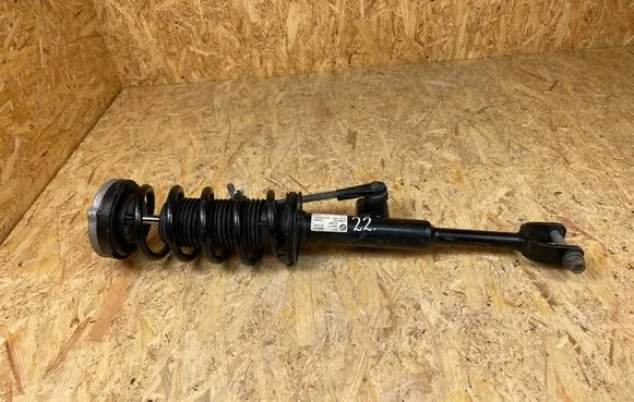 BMW 5 G30 G31 Front shock absorber with coil spring 6866631