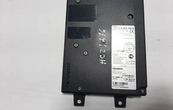 Volkswagen PASSAT B7 Bluetooth control unit module 3C8035730B