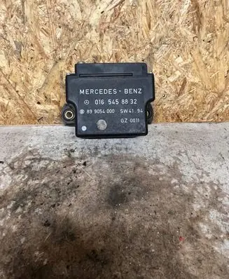 Mercedes-Benz E W210 Other control units/modules 0165458832 GZ0011 SW4194