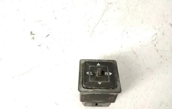 Mitsubishi Galant Wing mirror switch 1E16 2775