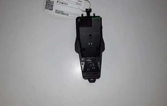 Windshield/windscreen camera