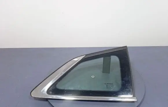 Renault Megane I Rear side window 833062109R