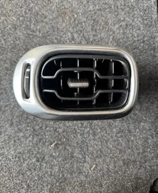 Citroen C3 Picasso Dash center air vent grill 8578007010 N99990 9682570377