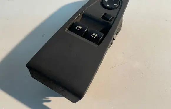 BMW 6 E63 E64 Electric window control switch 6939128
