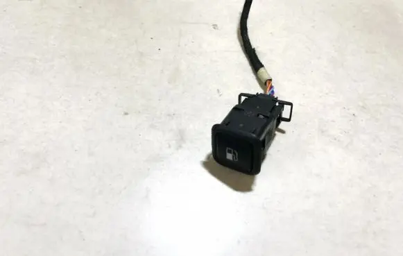 Volkswagen Golf IV Fuel tank opening switch 3b0959833a
