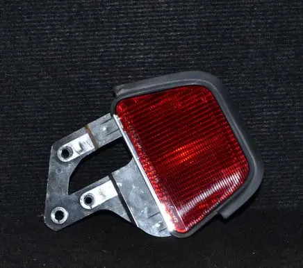 Toyota Avensis T250 Third/center stoplight E130892