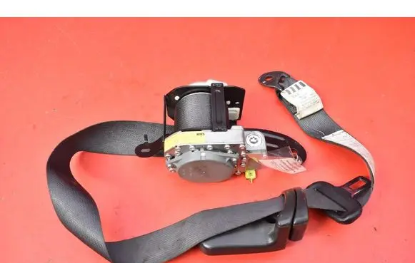 Lexus IS 220D-250-350 Front seatbelt TK-AF0-EF701-P