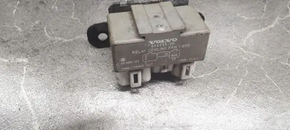 Volvo S40, V40 Fuel pump relay 899995000