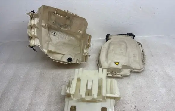 BMW X1 E84 Fuse box set 7584147 5865091