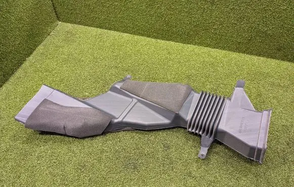 Mitsubishi Pajero Cabin air duct channel MR360761