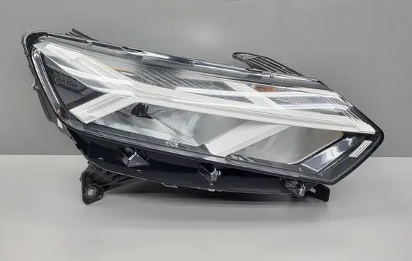 Dacia Sandero III Headlight/headlamp 260107920R 20221119 0024362301