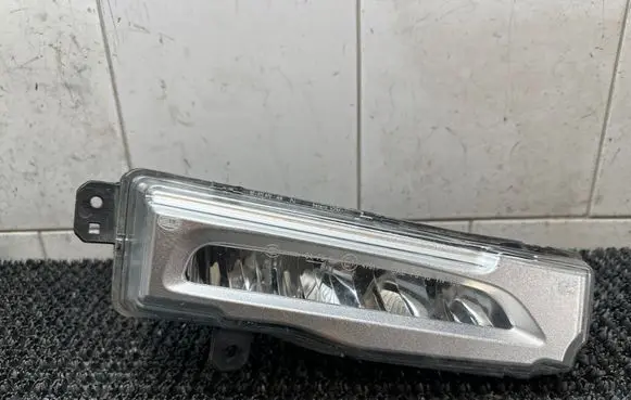 BMW X5 G05 Front fog light 7406366