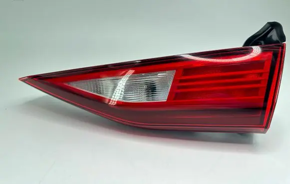 Audi A3 8Y Tailgate rear/tail lights 8Y0945076
