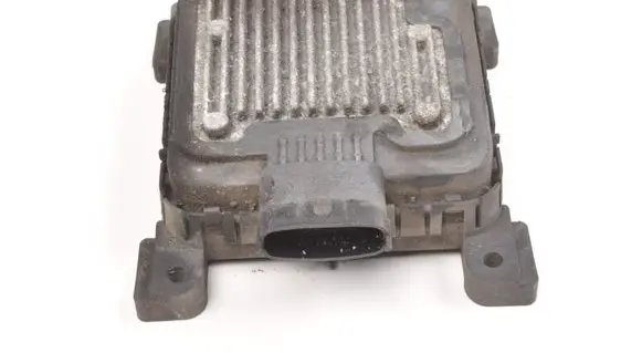Volvo V70 Fuel pump relay 30636431