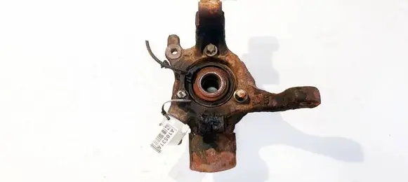 Front wheel hub