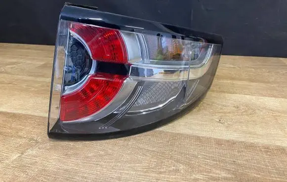 Land Rover Discovery Sport Rear/tail lights FK72-13404-A FK72-13404-C FK7213404A