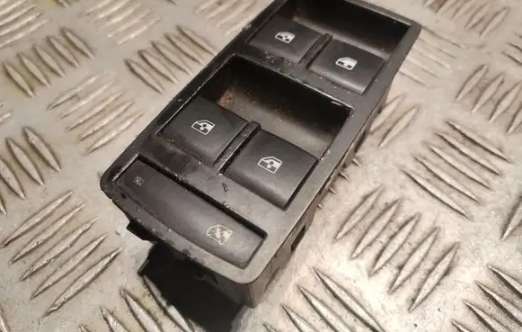 Opel Insignia A Electric window control switch 13305009