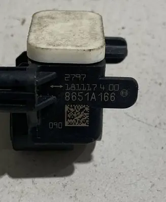 Mitsubishi Outlander Airbag deployment crash/impact sensor 8651A166