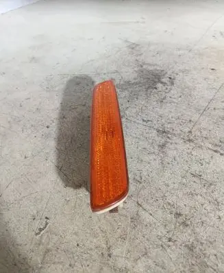 Volvo S40, V40 Front fender indicator light 18593701